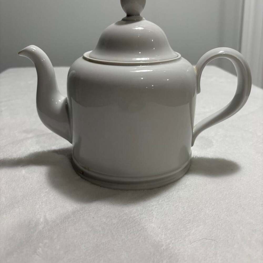 Seltmann Weidner Bavaria White Porcelain Teapot With Lid